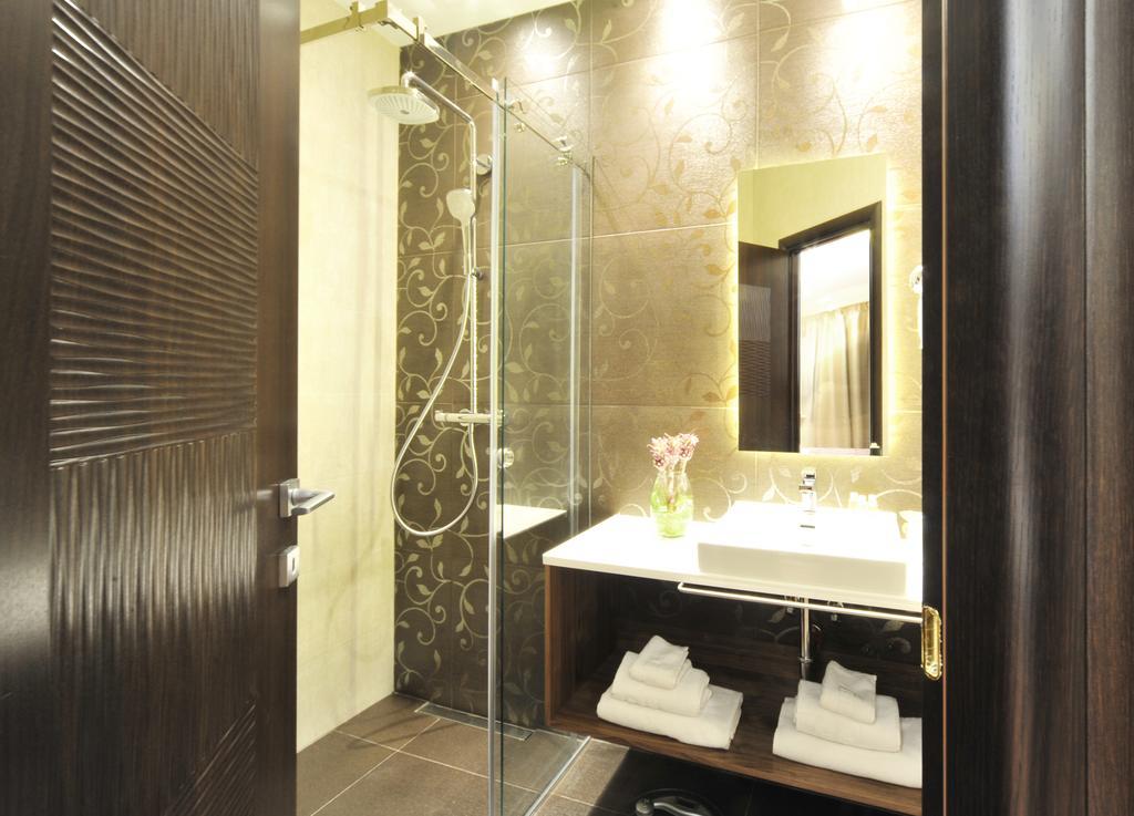 Nv Luxury Suites & Spa Belgrade Exterior photo